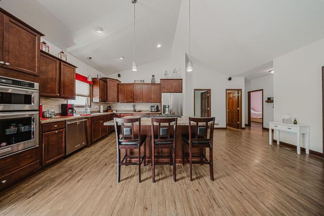 6684 Borror Road, Grove City, OH 43123