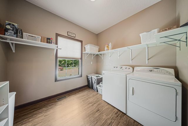 6684 Borror Road, Grove City, OH 43123