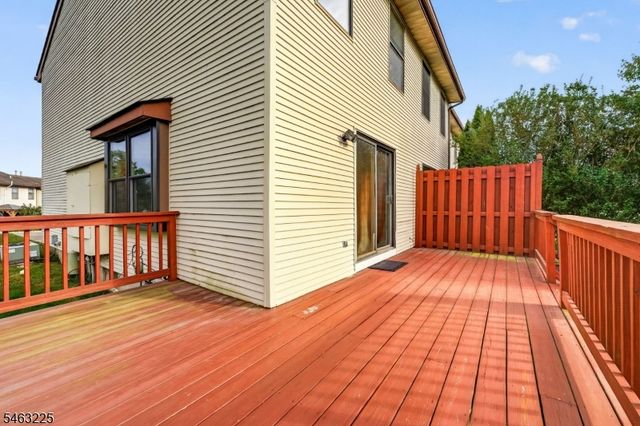 233 Spruce Ct, Raritan Twp., NJ 08822