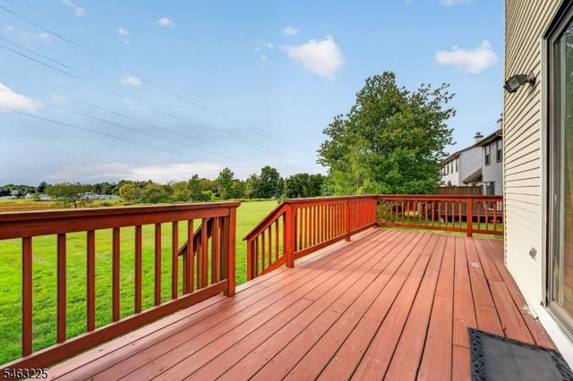 233 Spruce Ct, Raritan Twp., NJ 08822