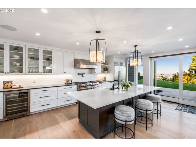 1281 Sw DAVENPORT St, Portland, OR 97201