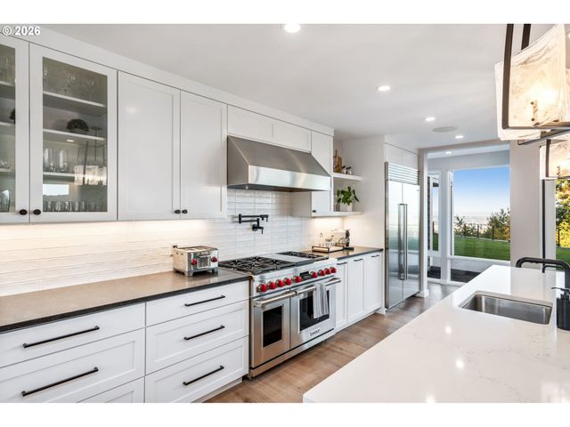 1281 Sw DAVENPORT St, Portland, OR 97201