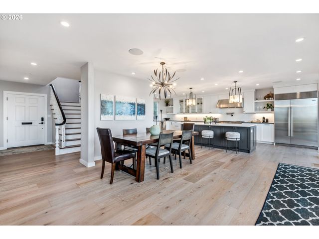 1281 Sw DAVENPORT St, Portland, OR 97201