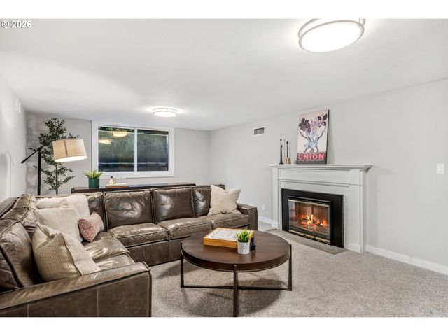 1281 Sw DAVENPORT St, Portland, OR 97201