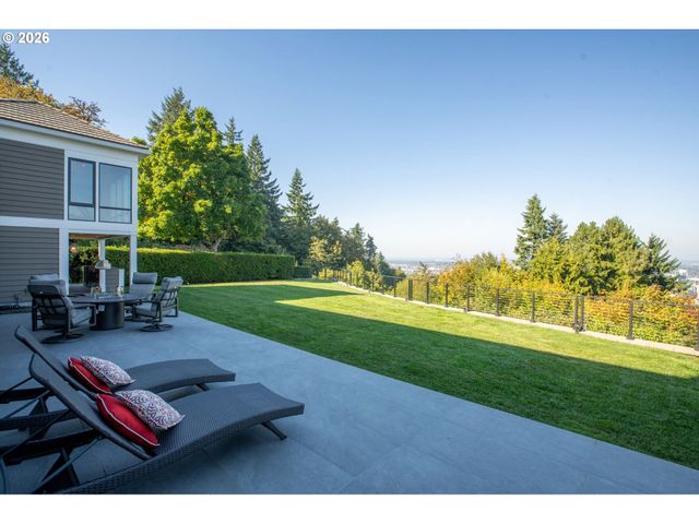 1281 Sw DAVENPORT St, Portland, OR 97201