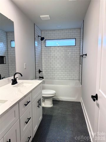 6221 King Wilkinson Road, Denver, NC 28037