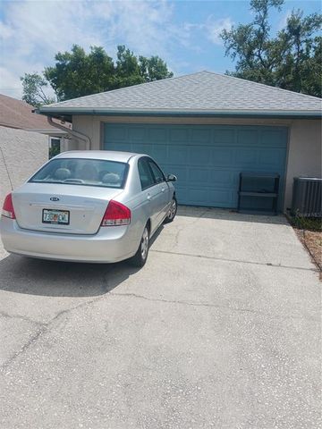 8008 LA SERENA DRIVE, Tampa, FL 33614