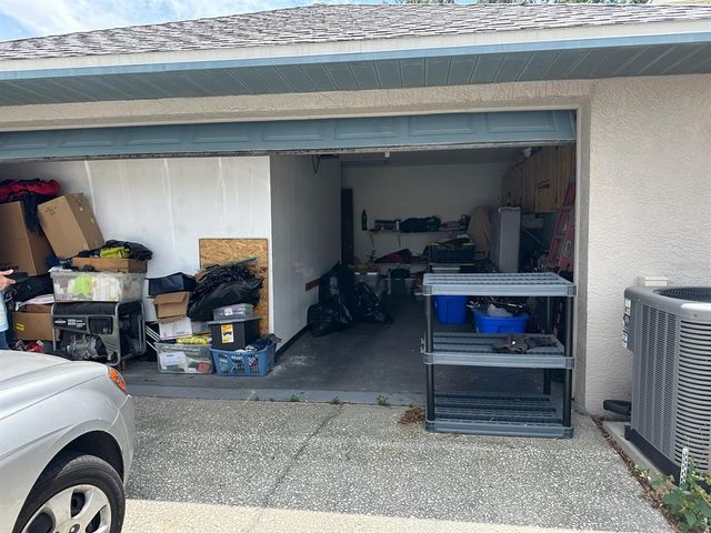 8008 LA SERENA DRIVE, Tampa, FL 33614