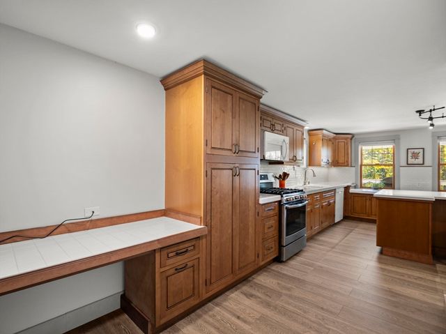 199 Tuckerman, Ashburnham, MA 01430
