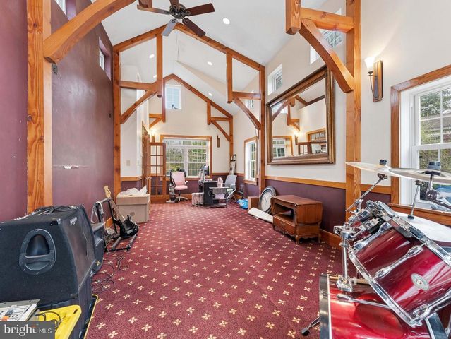 71 W SPROUL RD, Springfield, PA 19064