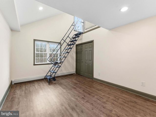 71 W SPROUL RD, Springfield, PA 19064