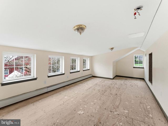 71 W SPROUL RD, Springfield, PA 19064