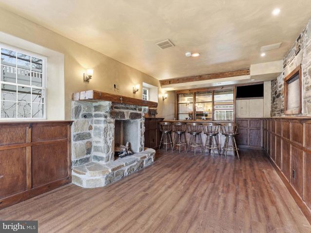 71 W SPROUL RD, Springfield, PA 19064