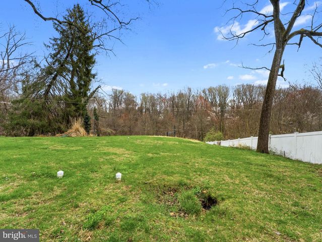 71 W SPROUL RD, Springfield, PA 19064