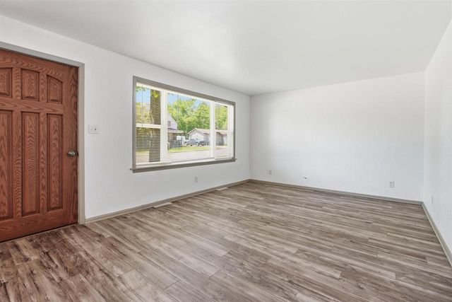 326 N CENTRAL AVENUE, Medford, WI 54451