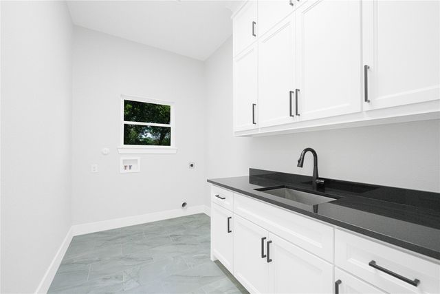 321 El Barco, Corsicana, TX 75109