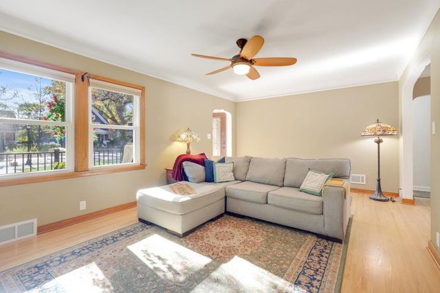 1375 Como Avenue, Saint Paul, MN 55108