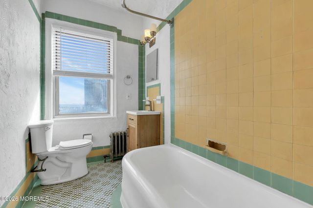 400 Deal Lake Drive 4B, Asbury Park, NJ 07712