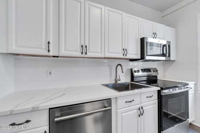 400 Deal Lake Drive 4B, Asbury Park, NJ 07712