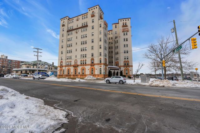 400 Deal Lake Drive 4B, Asbury Park, NJ 07712