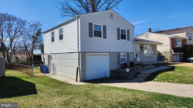 1112 KENT LN, Philadelphia, PA 19115