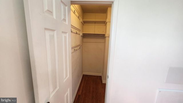 1112 KENT LN, Philadelphia, PA 19115