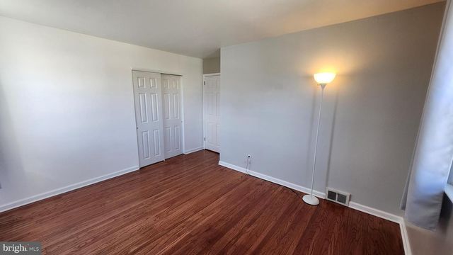 1112 KENT LN, Philadelphia, PA 19115