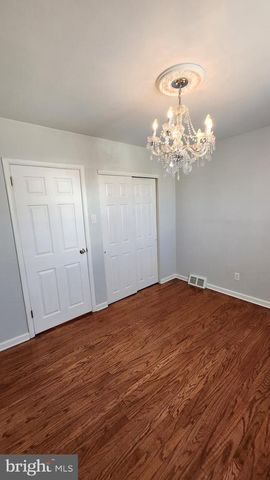 1112 KENT LN, Philadelphia, PA 19115