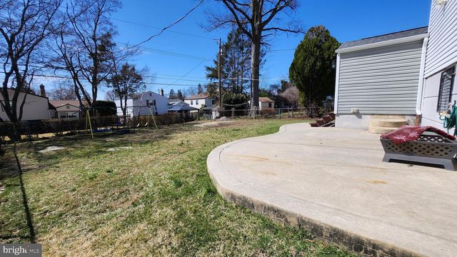 1112 KENT LN, Philadelphia, PA 19115