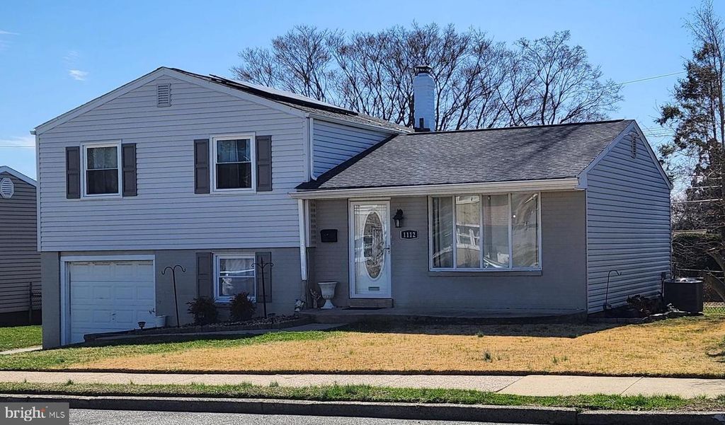 1112 KENT LN, Philadelphia, PA 19115