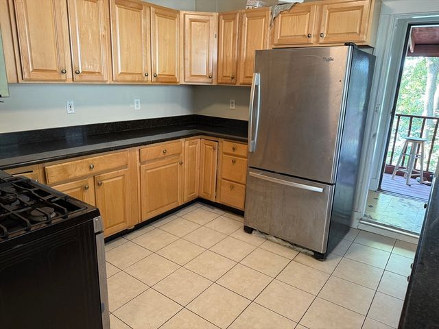 31 Fifield St 2, Watertown, MA 02472