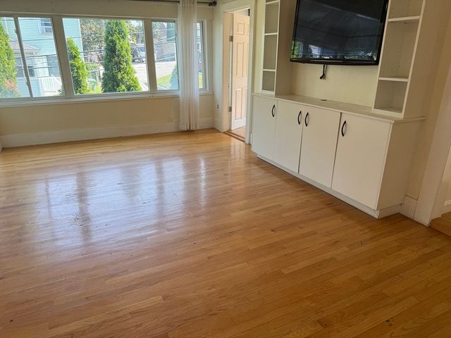 31 Fifield St 2, Watertown, MA 02472