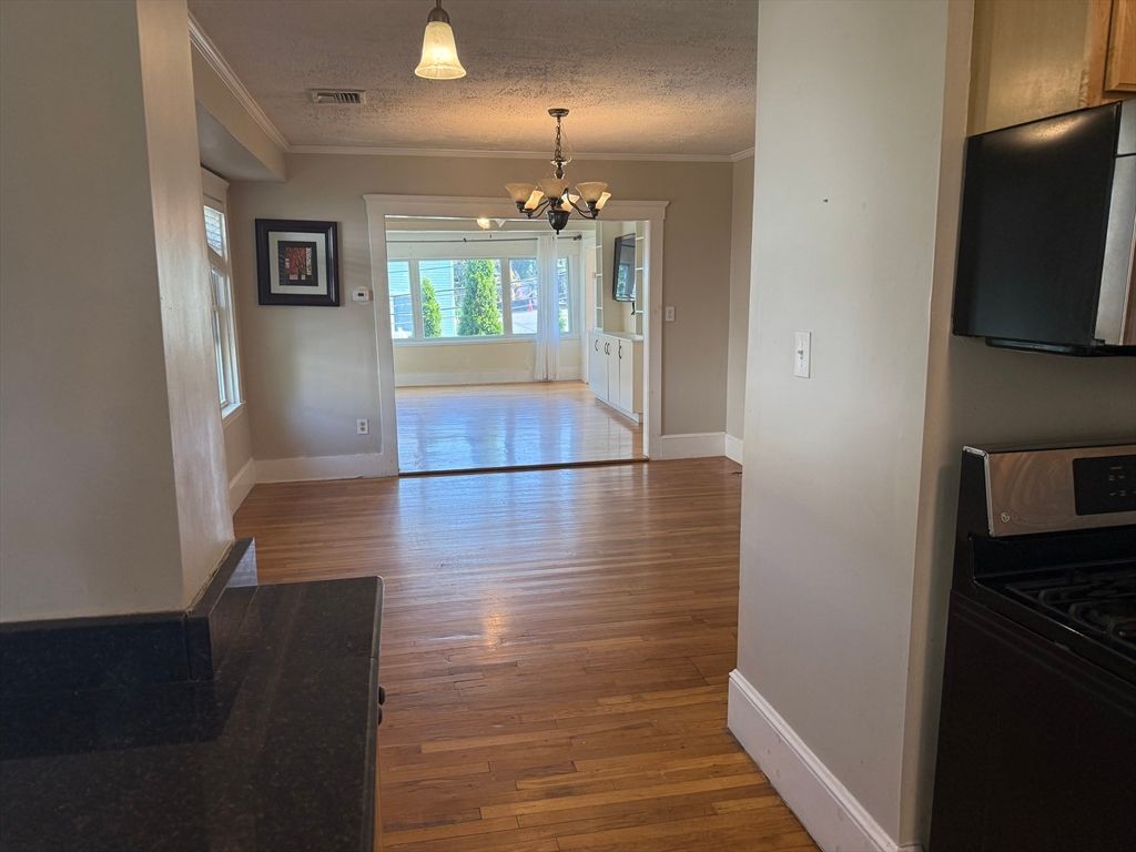 31 Fifield St 2, Watertown, MA 02472