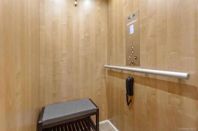 352 Marina Pointe Drive 352, East Rockaway, NY 11518