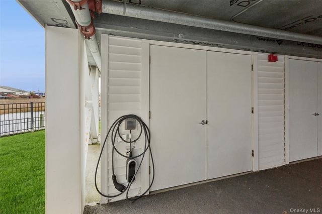 352 Marina Pointe Drive 352, East Rockaway, NY 11518