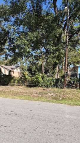 8706 Camay Drive, Houston, TX 77016