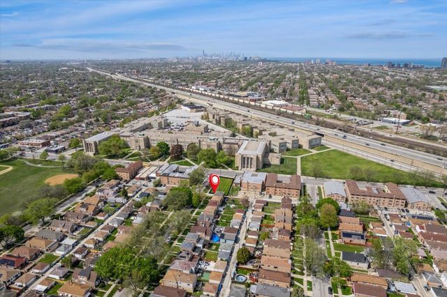 2135 E 87th Street, Chicago, IL 60617