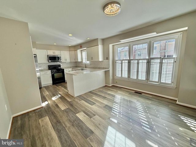 7773 SHOOTINGSTAR DR, Springfield, VA 22152