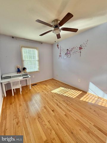 7773 SHOOTINGSTAR DR, Springfield, VA 22152