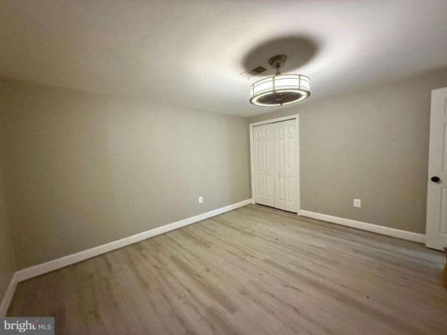 7773 SHOOTINGSTAR DR, Springfield, VA 22152