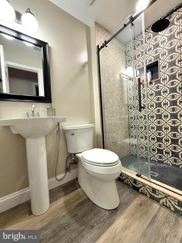 7773 SHOOTINGSTAR DR, Springfield, VA 22152