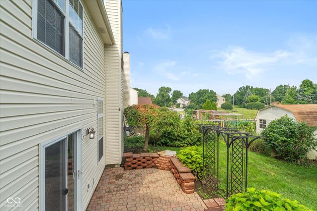 1122 Lake Tree Place, Indianapolis, IN 46217