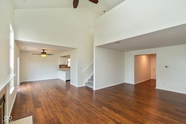 1122 Lake Tree Place, Indianapolis, IN 46217