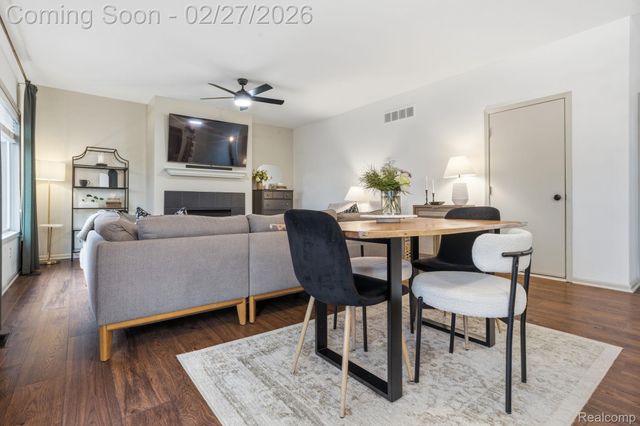 6186 Cheshire Park Drive, Independence Charter Township, MI 48346