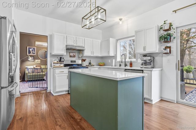 6186 Cheshire Park Drive, Independence Charter Township, MI 48346