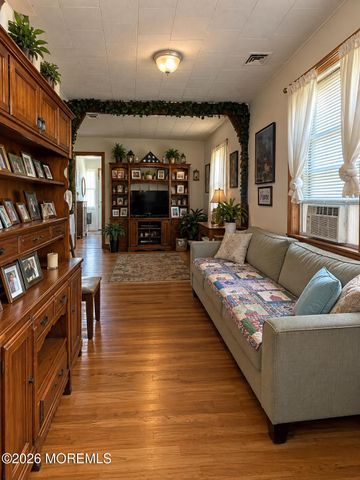 45 Myrtle Avenue, Keansburg, NJ 07734
