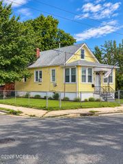 45 Myrtle Avenue, Keansburg, NJ 07734