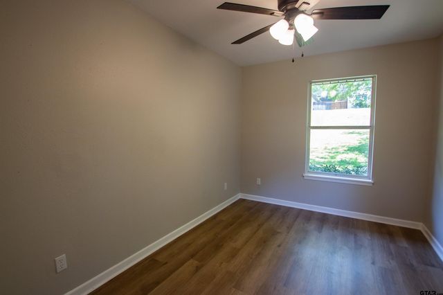 2819 Juniper Ln, Tyler, TX 75701