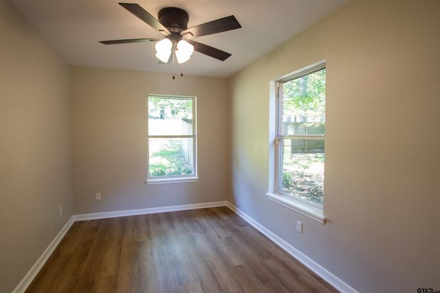 2819 Juniper Ln, Tyler, TX 75701