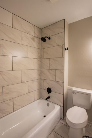 2819 Juniper Ln, Tyler, TX 75701